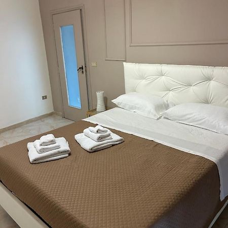 Hotel Happy Fly à Naples Extérieur photo